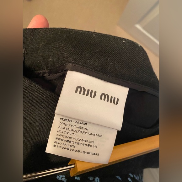 Mini wool Miu miu skirt - Picture 4 of 7